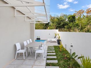 Modern 4BR Villa with Private Pool - 8