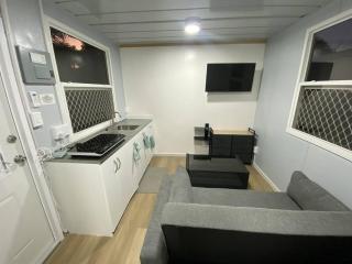 Studio steps from Accra Beach - Brand New! - 8