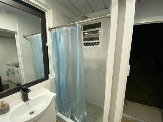 Studio steps from Accra Beach - Brand New! - 3