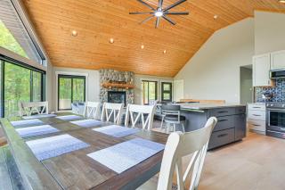 Gilmore Lake Family Escape w/ Game Room & Dock! - 4