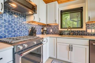 Gilmore Lake Family Escape w/ Game Room & Dock! - 1
