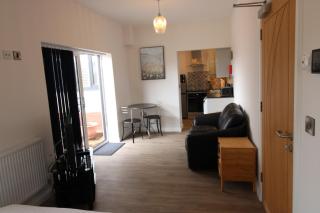 Exeter Studio Apartment - 9