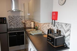 Exeter Studio Apartment - 3