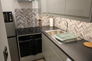 Exeter Studio Apartment - 2