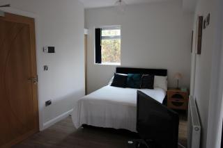 Exeter Studio Apartment - 7