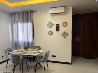New Luxury Apartment with pool gym, elevator security - 2