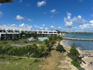 Cristal Caraïbes, 1 bdr beachfront retreat & pool - 6