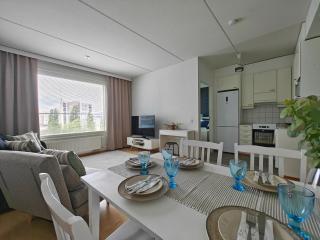 5th Floor Balcony, Lake View, Sauna & Free Parking - 9