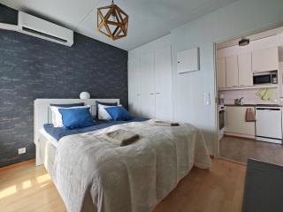 5th Floor Balcony, Lake View, Sauna & Free Parking - 1