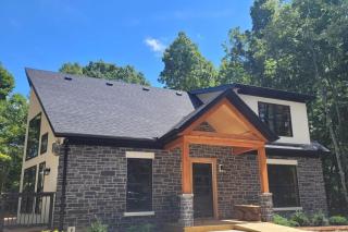 The Saige - Hot Tub, Fire Pit, and huge entertainment area - 8