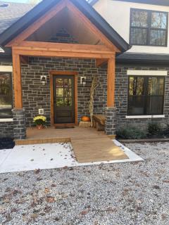 The Saige - Hot Tub, Fire Pit, and huge entertainment area - 3