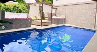 Grand Loft Lujoso muy amplio con alberca climatizada! Cuernavaca somos los únicos en ofrecerte 2 jacuzzis premium climatizados con hidromasaje tipo Spa! Elegante cama para alberca! Impresionantes vistas en la terraza panorámica con asador! Wi-Fi gratis! - 1