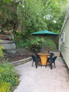 Cozy Caravan with private patio - 8