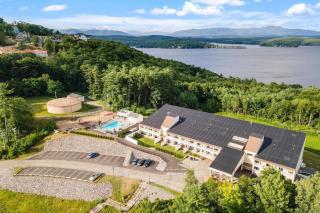 Weirs Beach Condo the Perfect Getaway Destination - 2