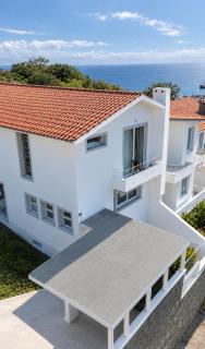 The Luzia House - sunny 4BR Villa with gardens, terraces, AC, on-site parking - 9