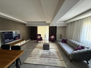 Luxury Terrace House in Central - 0