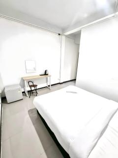 Bob House Khaosan - บ็อคเฮ้าท์ ข้าวสาร - 6