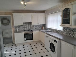 Dudley bungalow - 3
