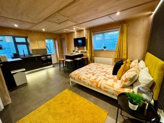 Stunning Secret Studio - Beach Retreat - Sleeps 4 - 3