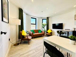 Central Bournemouth - 2-Bedroom - 4 Guests - Prime Spot - 1