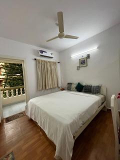 2bhk apartment pool view - 9