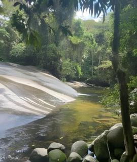 Refúgio Romântico com Jacuzzi Privativa - 6