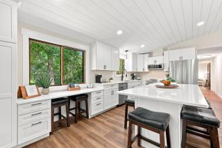 Waterfront, Game Room, 20 Minutes from WI Dells - 5