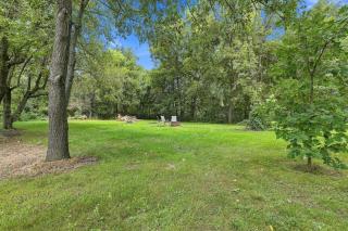 Waterfront, Game Room, 20 Minutes from WI Dells - 2