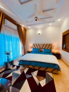 Luxury room in BahriaTown Islamabad - 5