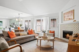 Modern & Cozy 3BR Retreat W Table tennis • Sleeps 6 - 7
