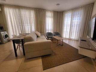 Mangroovy - 1BR Shiny Ground Floor - 3