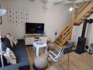 Year-round holiday home with fireplace, 3 bedrooms - 2