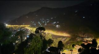 Cloudy Guest House - Best Hotel in Murree - 1