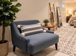 Modern Westport Studio with Pool Table & Lounge - 5