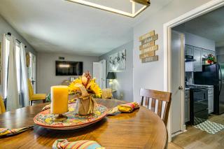 4 Mi to Graceland! Cozy Home w/ Patio & Yard - 4