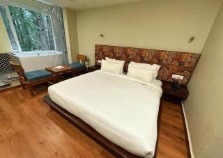 The Rhino Grove Hotel - 3