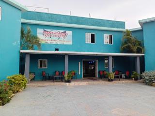 Fisherman's Inn Hotel Silver Sands, Duncans Bay - 0