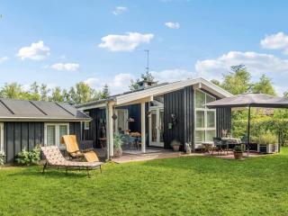 4 star holiday home in Glesborg-By Traum - 0