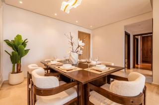 Prime 2BR 2BA Sleeps 7 Free Parking & Big Table - 3