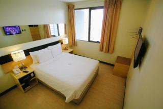 Go Hotels Iloilo - Città di Iloilo - 3