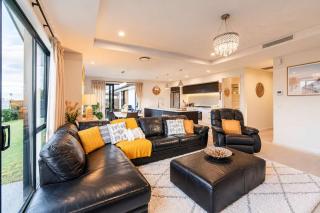 Sunlit Sanctuary with Private Patio in Wigram - 4