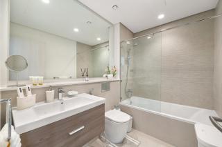 Golfside Luxe 1BR at Yas Golf Collection - 8