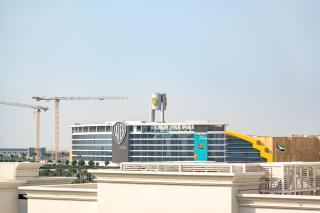 Golfside Luxe 1BR at Yas Golf Collection - 2