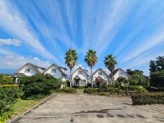 Zain Village pension - 1