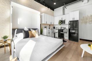 Downtown Nights Await Petco Park & Gaslamp Fun - 5