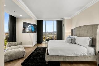 Modern Vegas Suite - 6