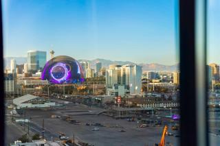 Modern Vegas Suite - 5
