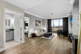 Modern Vegas Suite - 1