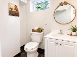 Private Room In Maplewood - 5