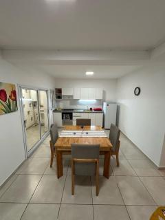 Apart Benavidez - 2